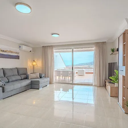 The Sunset - 2 Bedroom Apartmán Costa Adeje (Tenerife)