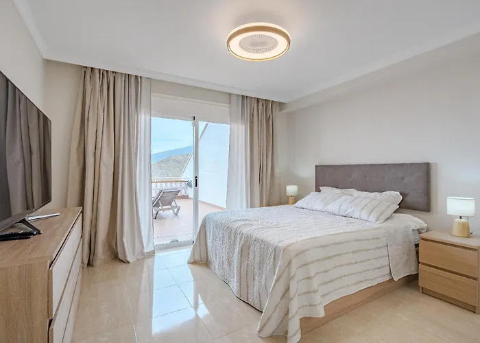 The Sunset - 2 Bedroom Адехе